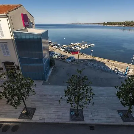 Tesla With Sea View Daire