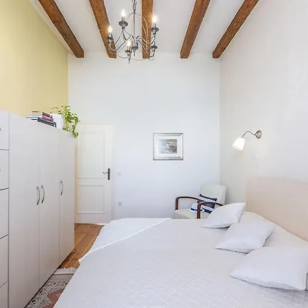 Appartamento Tesla With Sea View Porec