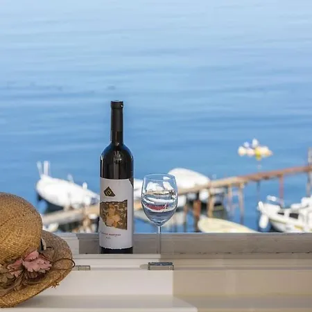 Tesla With Sea View شقة