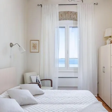 Appartamento Tesla With Sea View *