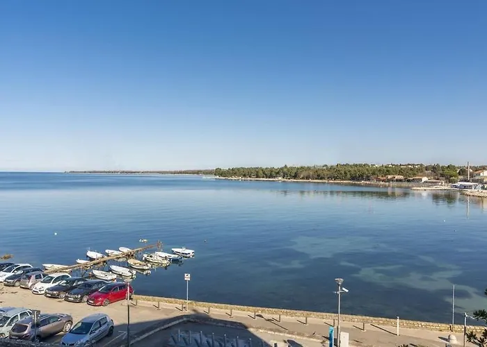 Appartement Tesla With Sea View Poreč